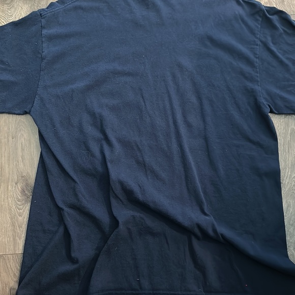 A tee shirt with the words no bad vibes - Picture 2 of 2